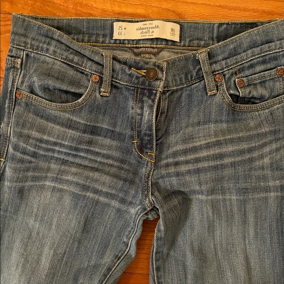 abercrombie and fitch - Picture 3 of 5